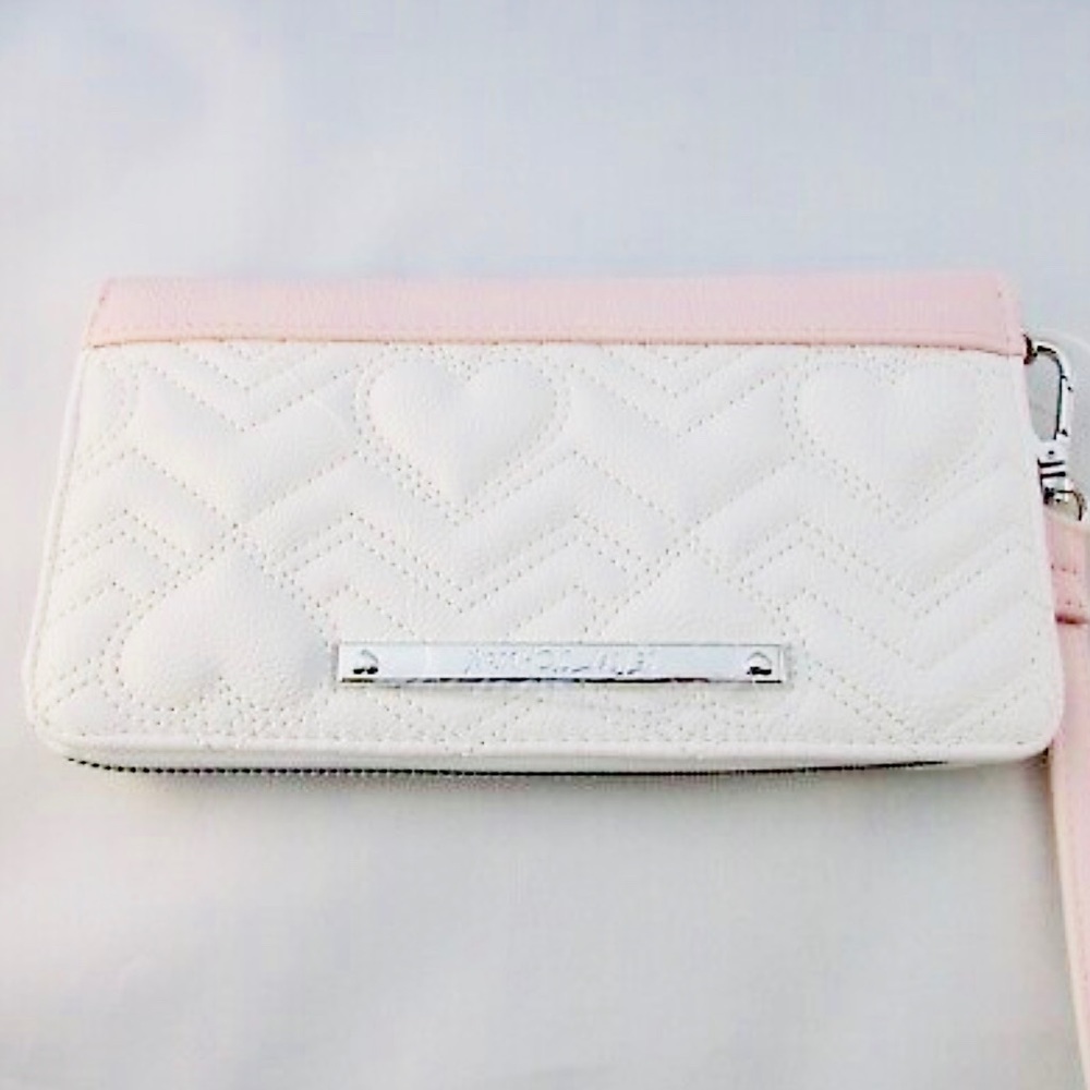 Betsey Johnson wallet / wristlet!! - Picture 3 of 6